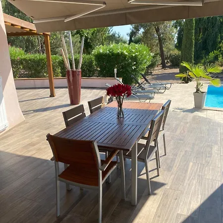 Casa Valentino Дом отдыха Леччи